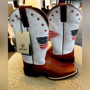 Ariat American flag cowboy boot size 9B